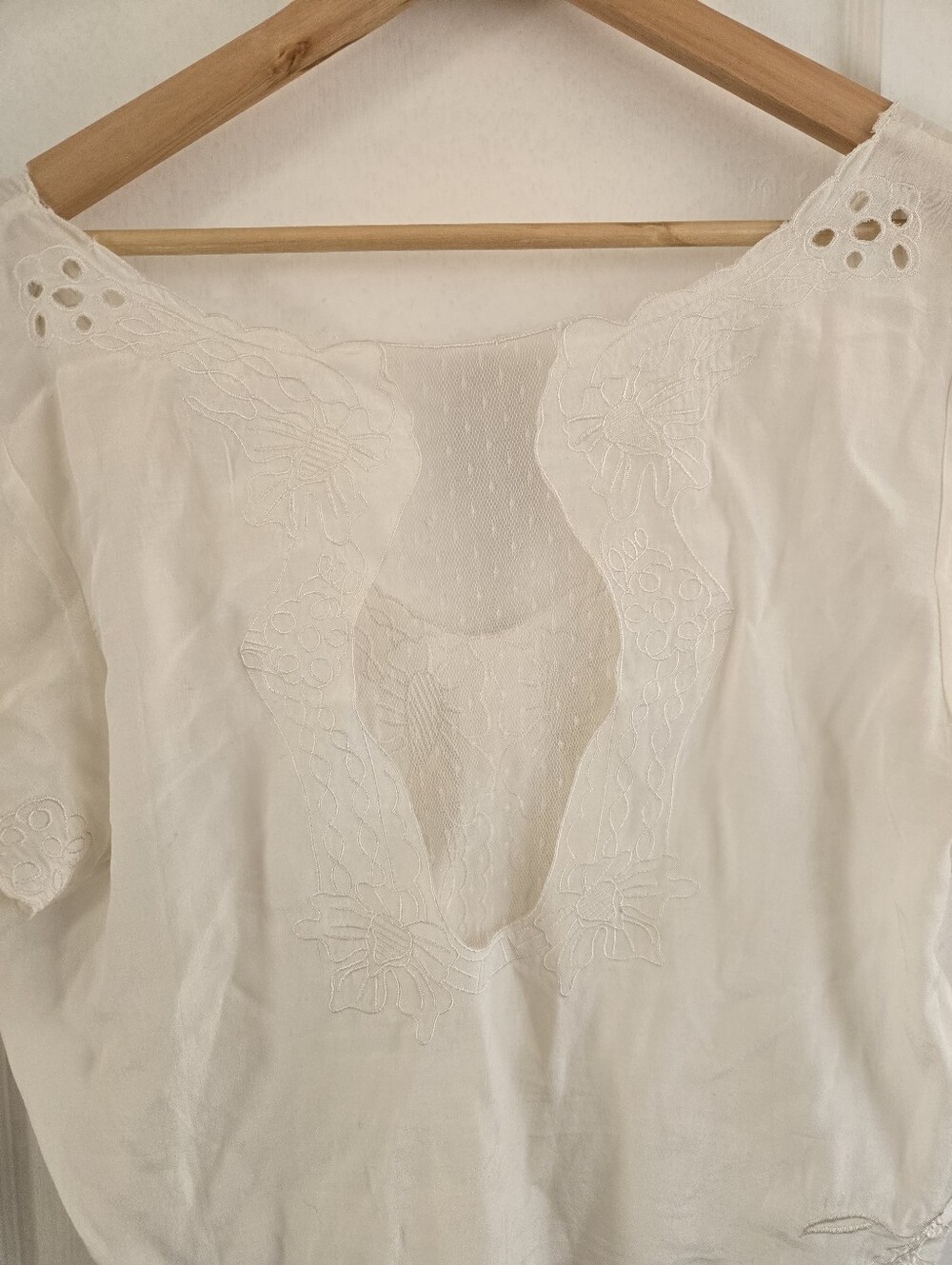 Embroidered Lace Top - Picture 5 of 7